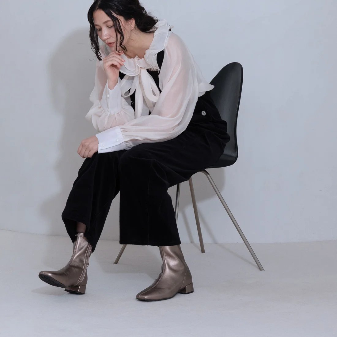 エンチャンテッドenchantedセンターシームサイドジップストレッチショートブーツ