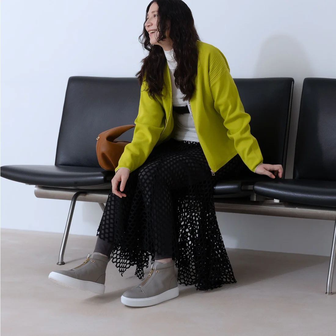 本革センタージップハイカットスニーカー(グレー)