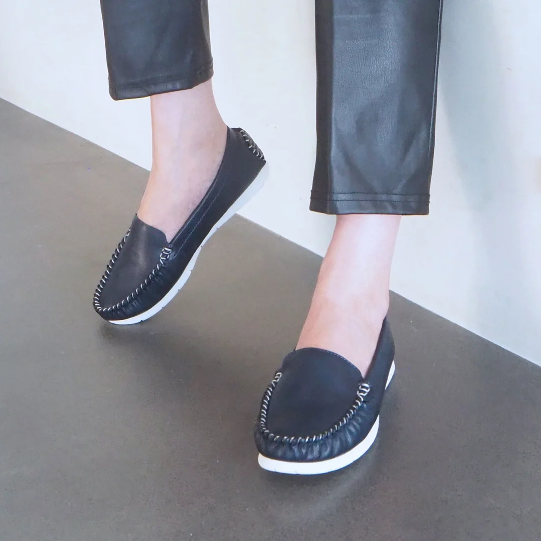 プレーンモカシン（ネイビー）