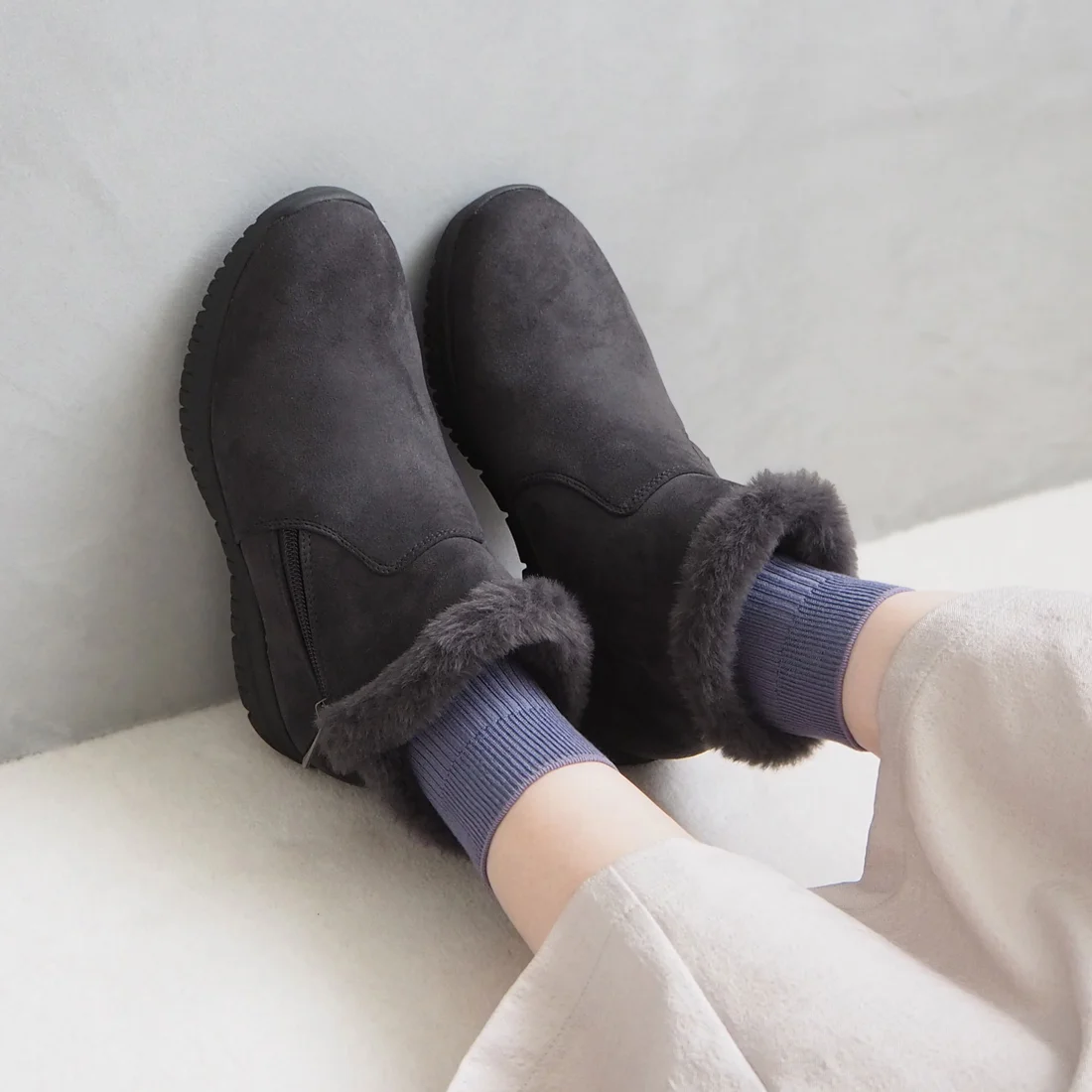 軽量サイドファスナーボアブーツ （ダークグレースエード）