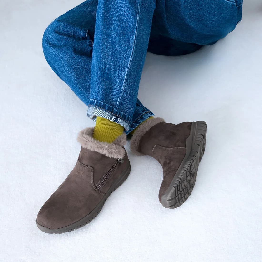 軽量サイドファスナーボアブーツ （グレージュスエード）