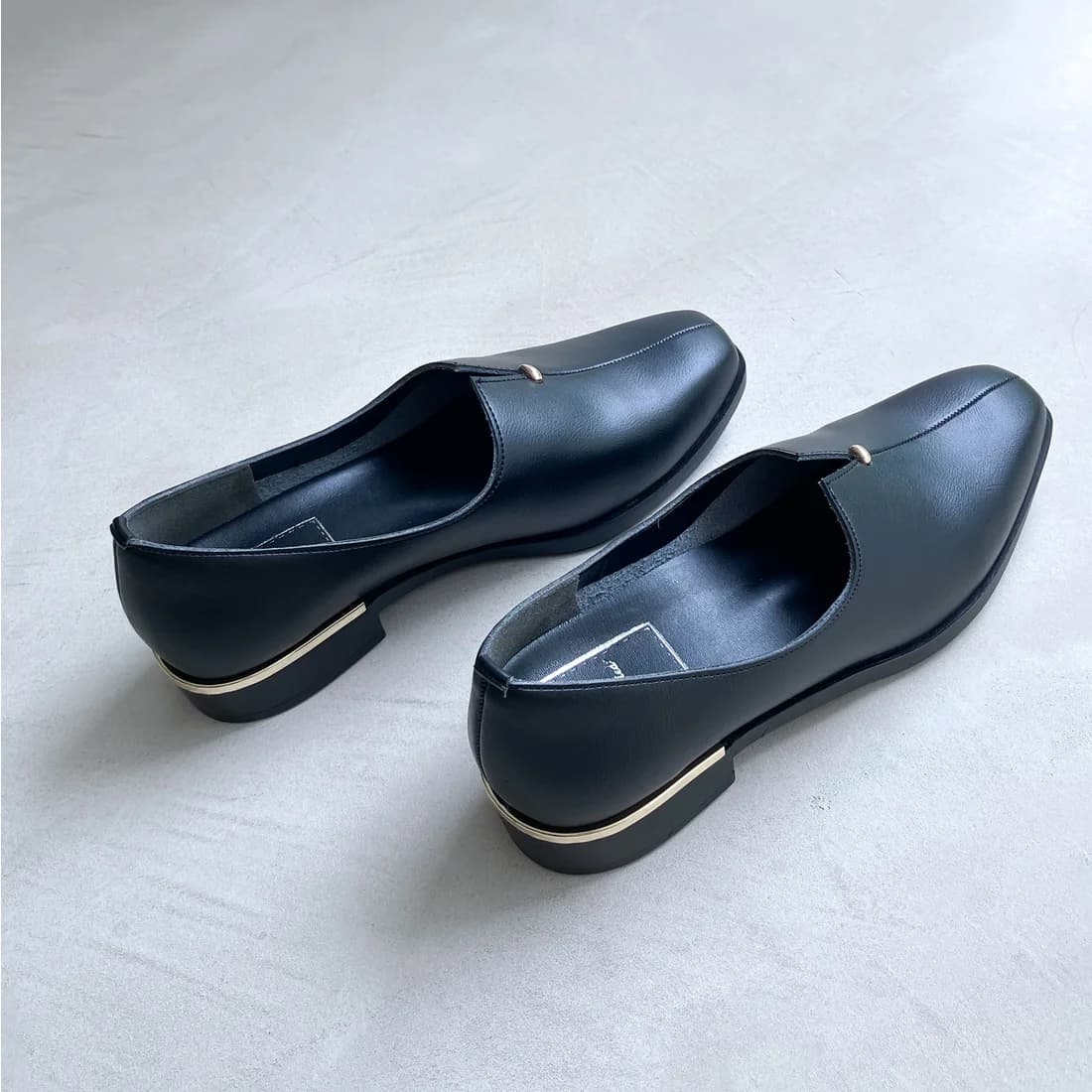 晴雨兼用センタースリットアクセントシューズ