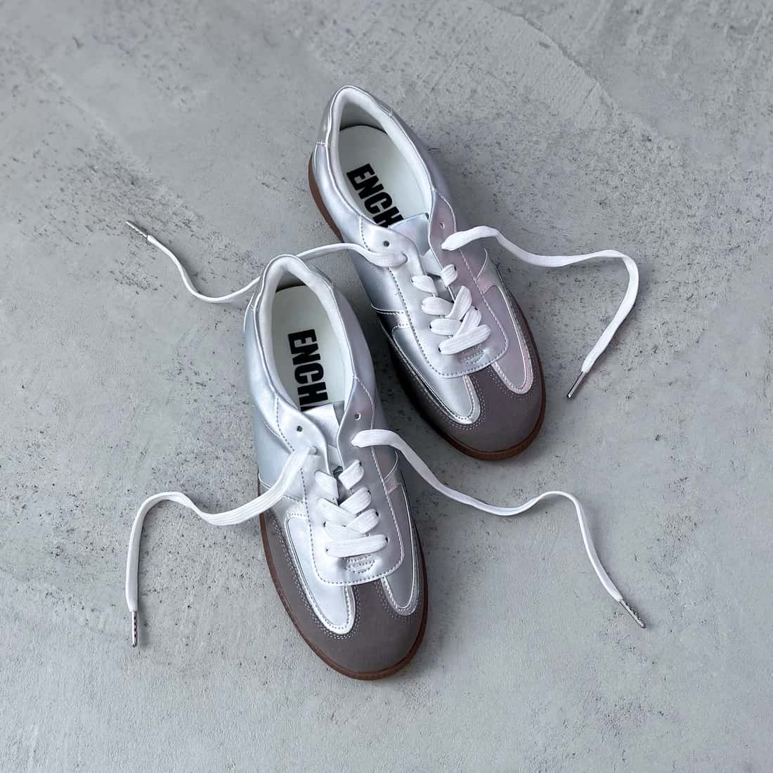 ジャーマントレーナーアレンジスニーカー（シルバー）