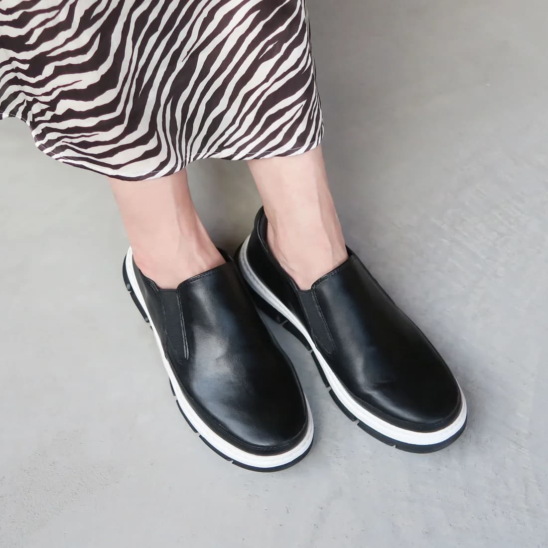 ボリュームソールスリッポンシューズ（ブラック）