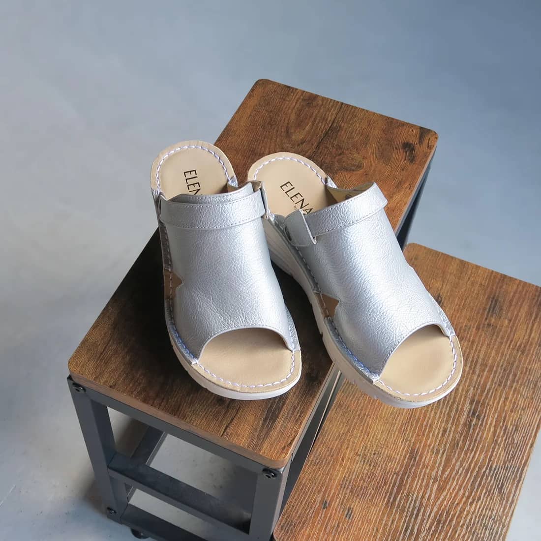 本革2WAYミュールスリングバックサンダル（シルバー）