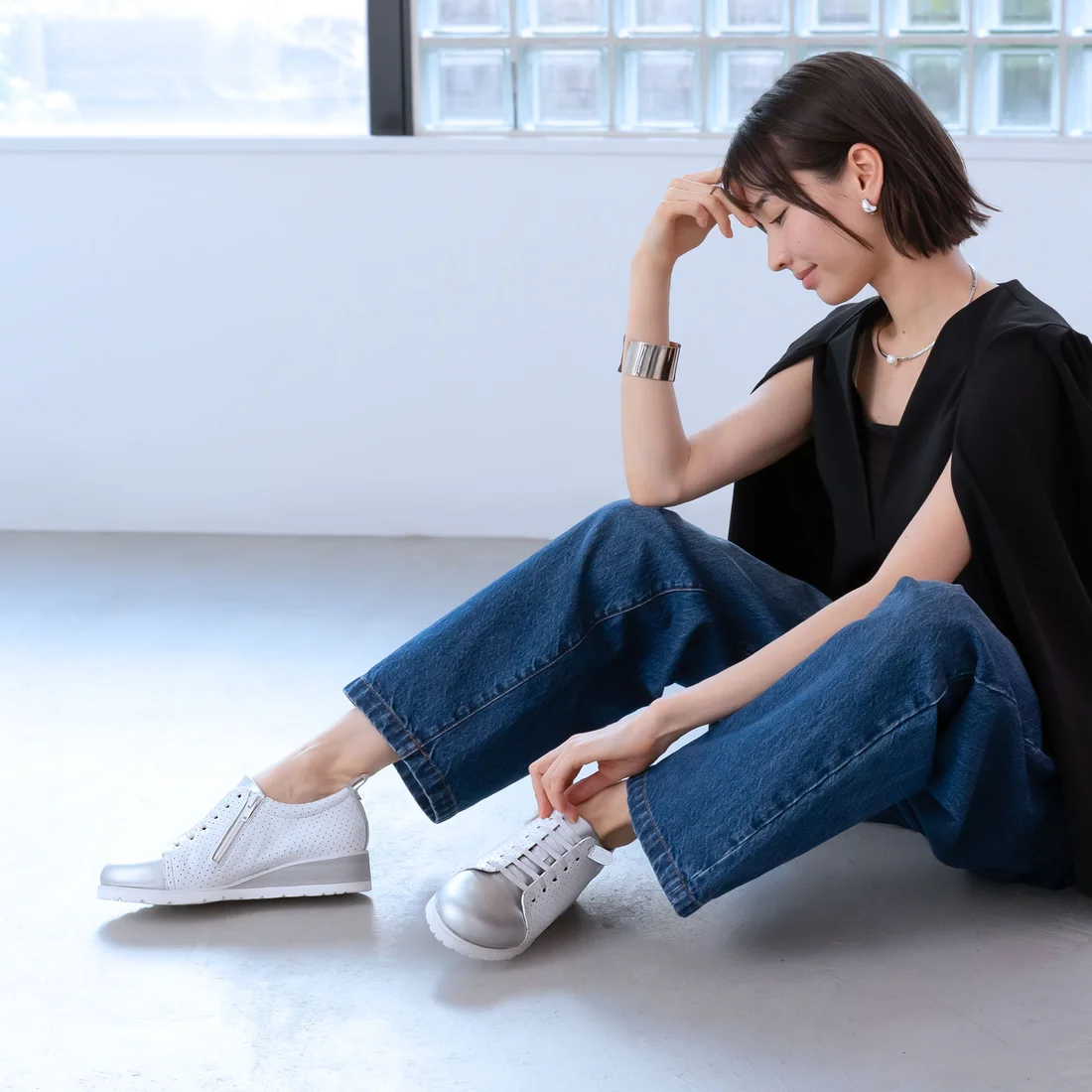 本革サイドジップエラスティックレースウェッジスニーカー（ホワイト）