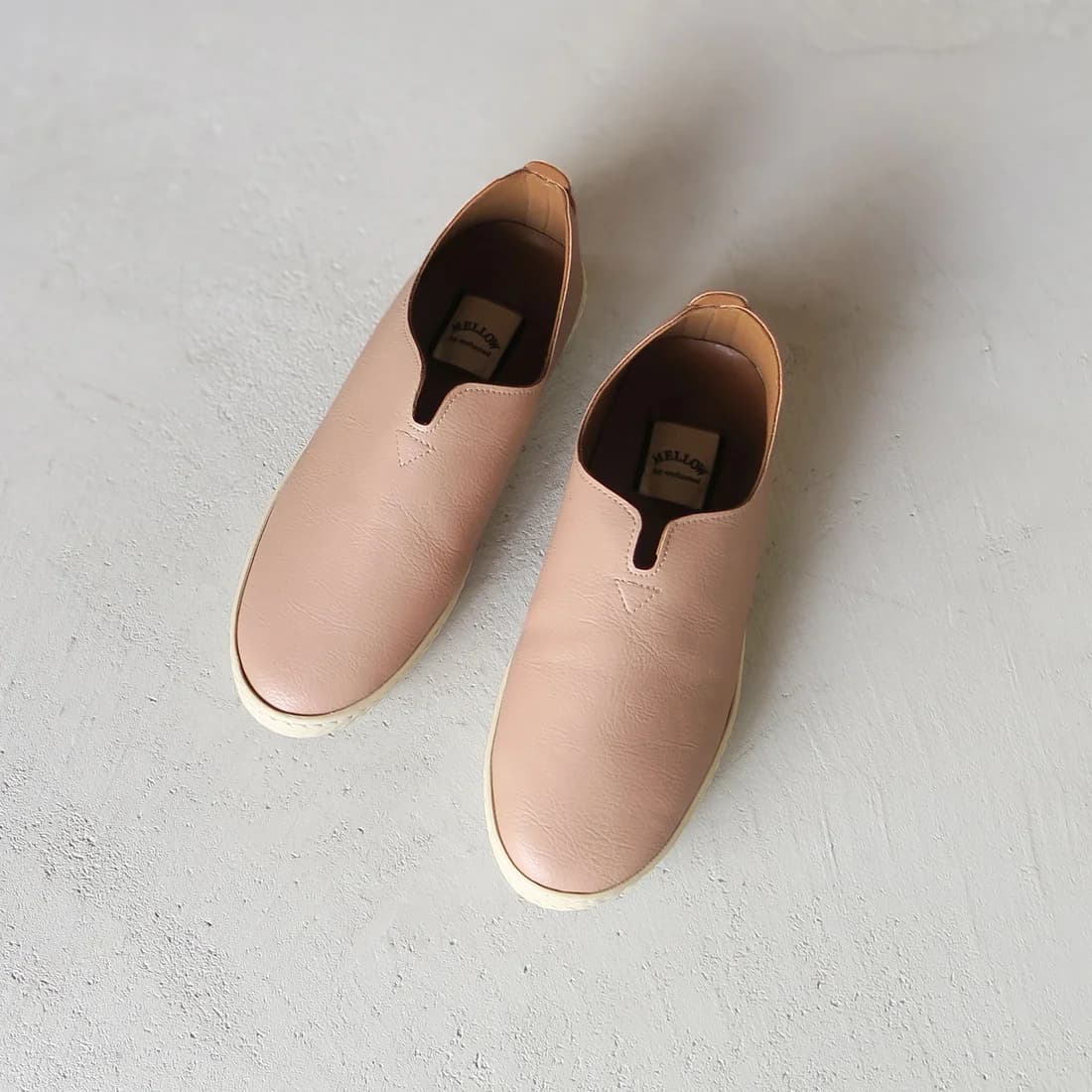 【魔法の靴】ソフトレースアップシューズ