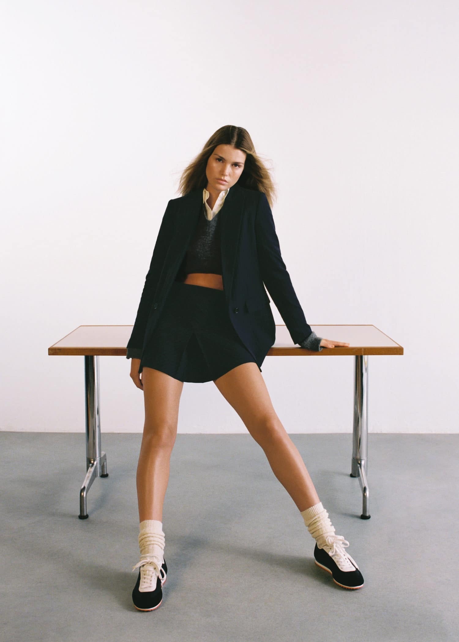 MANGO - LOOKING PREPPED