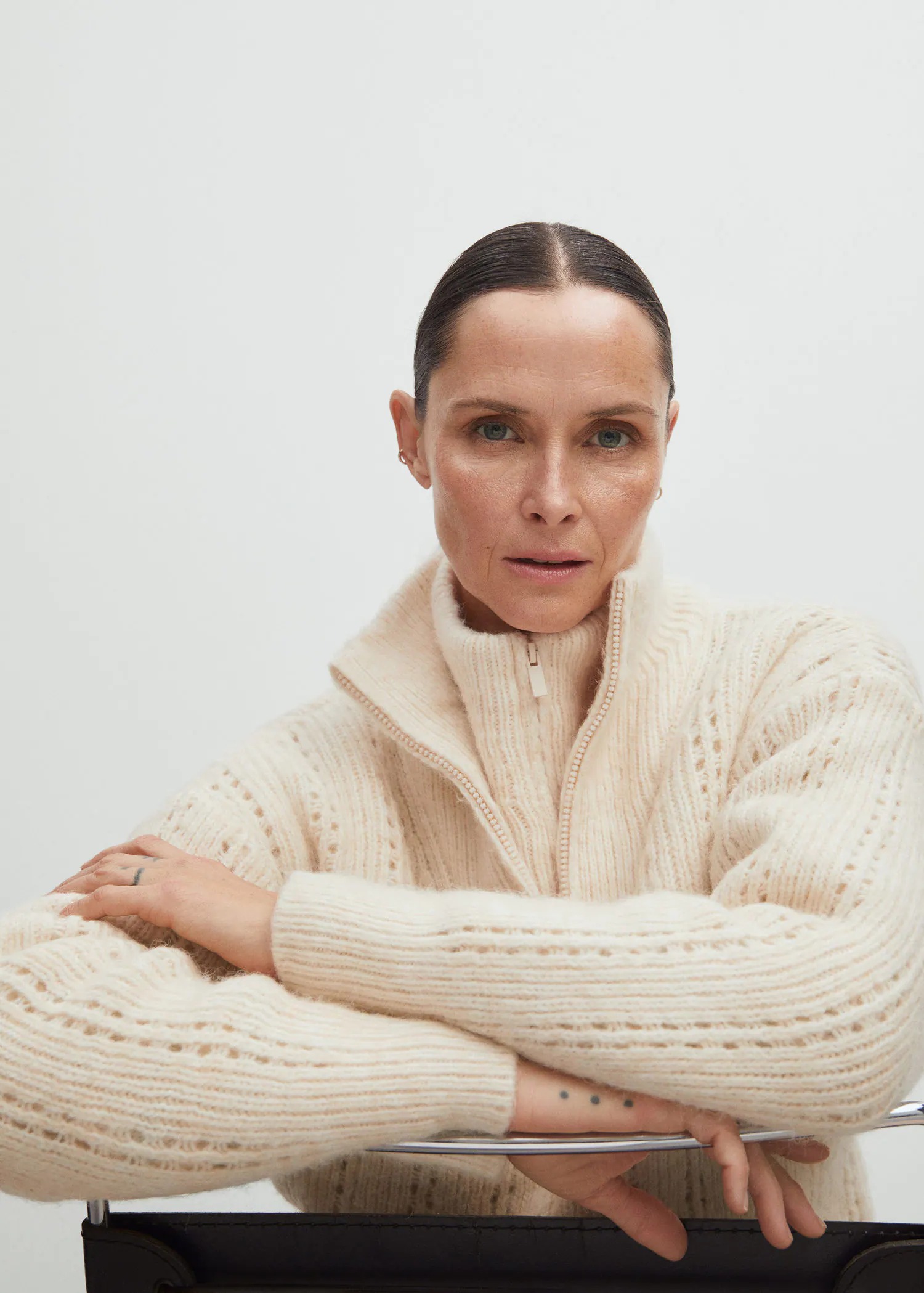 MANGO - COSY STAPLES