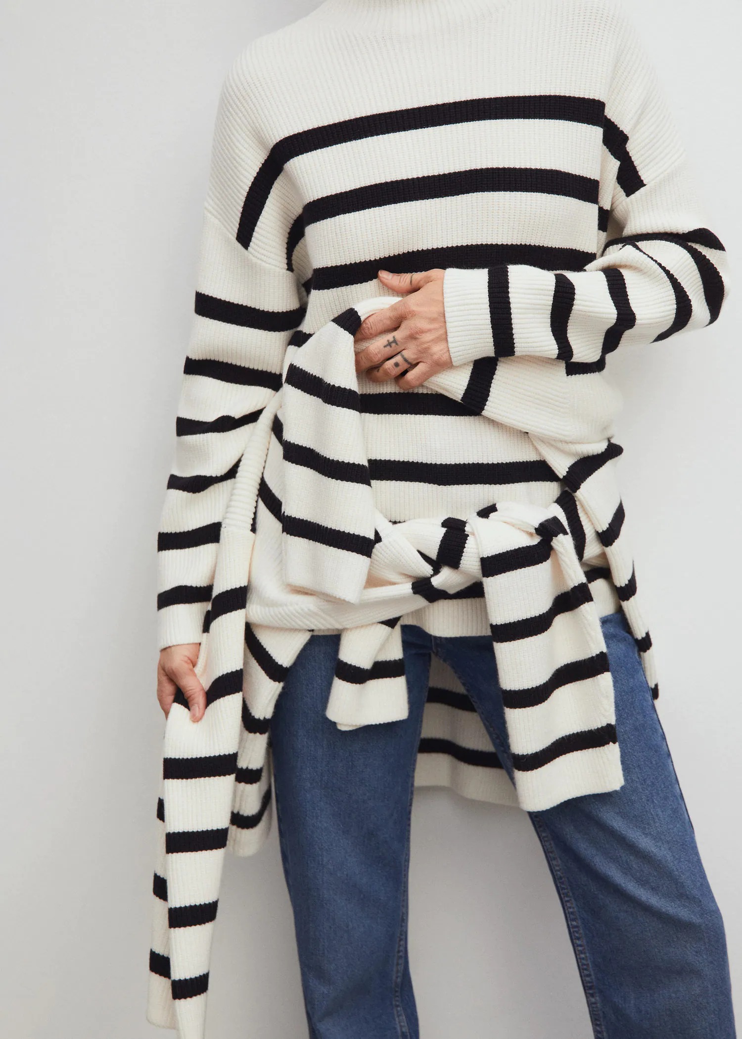 MANGO - COSY STAPLES