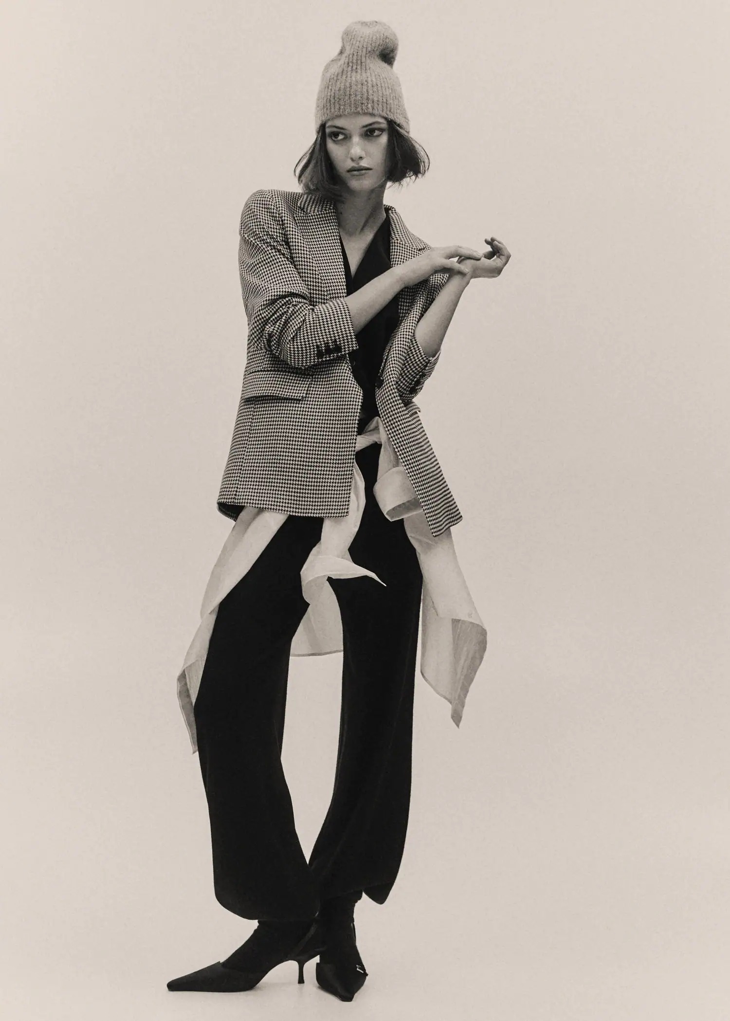 MANGO - THE BLACK & WHITE EDIT