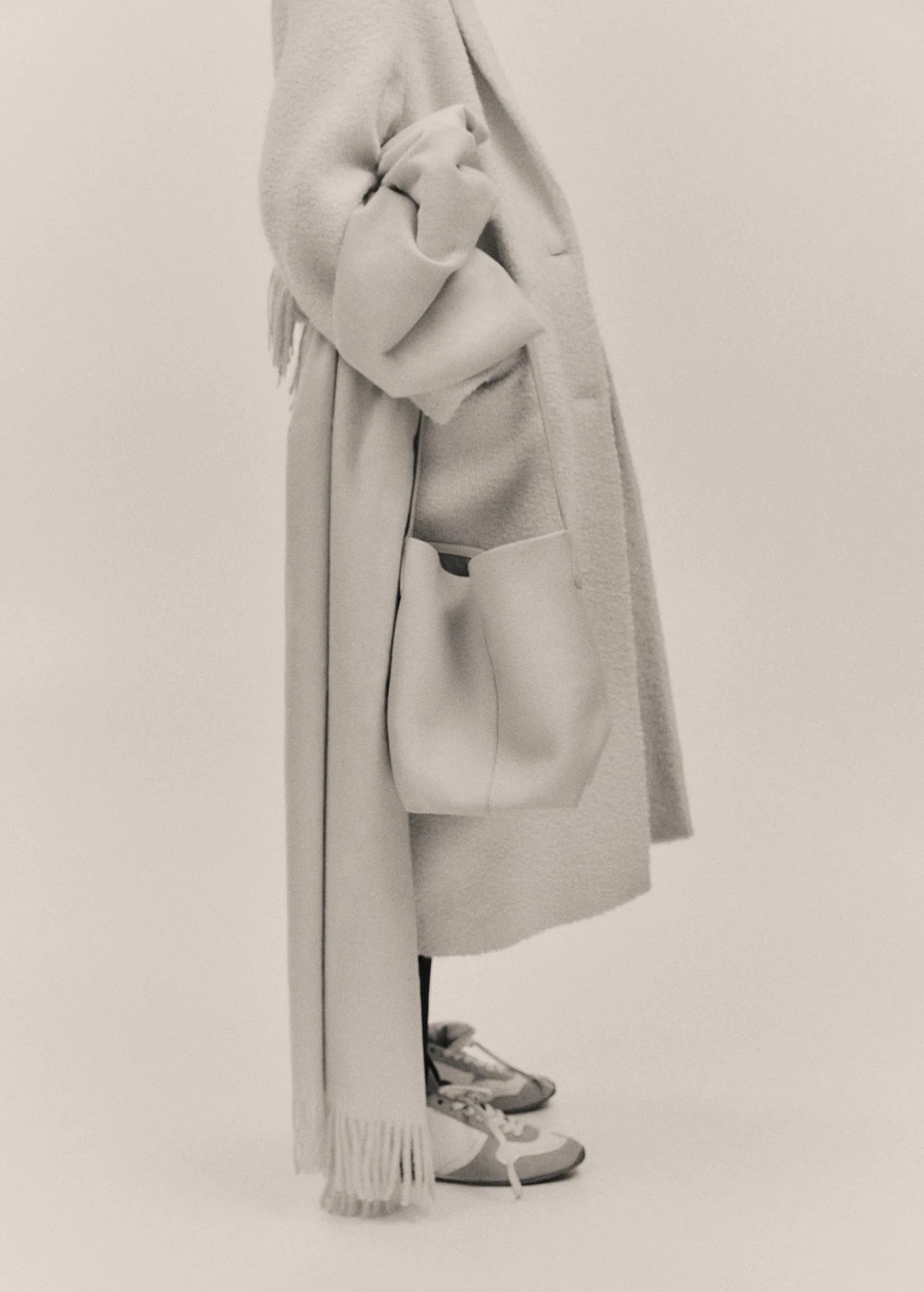 MANGO - THE BLACK & WHITE EDIT