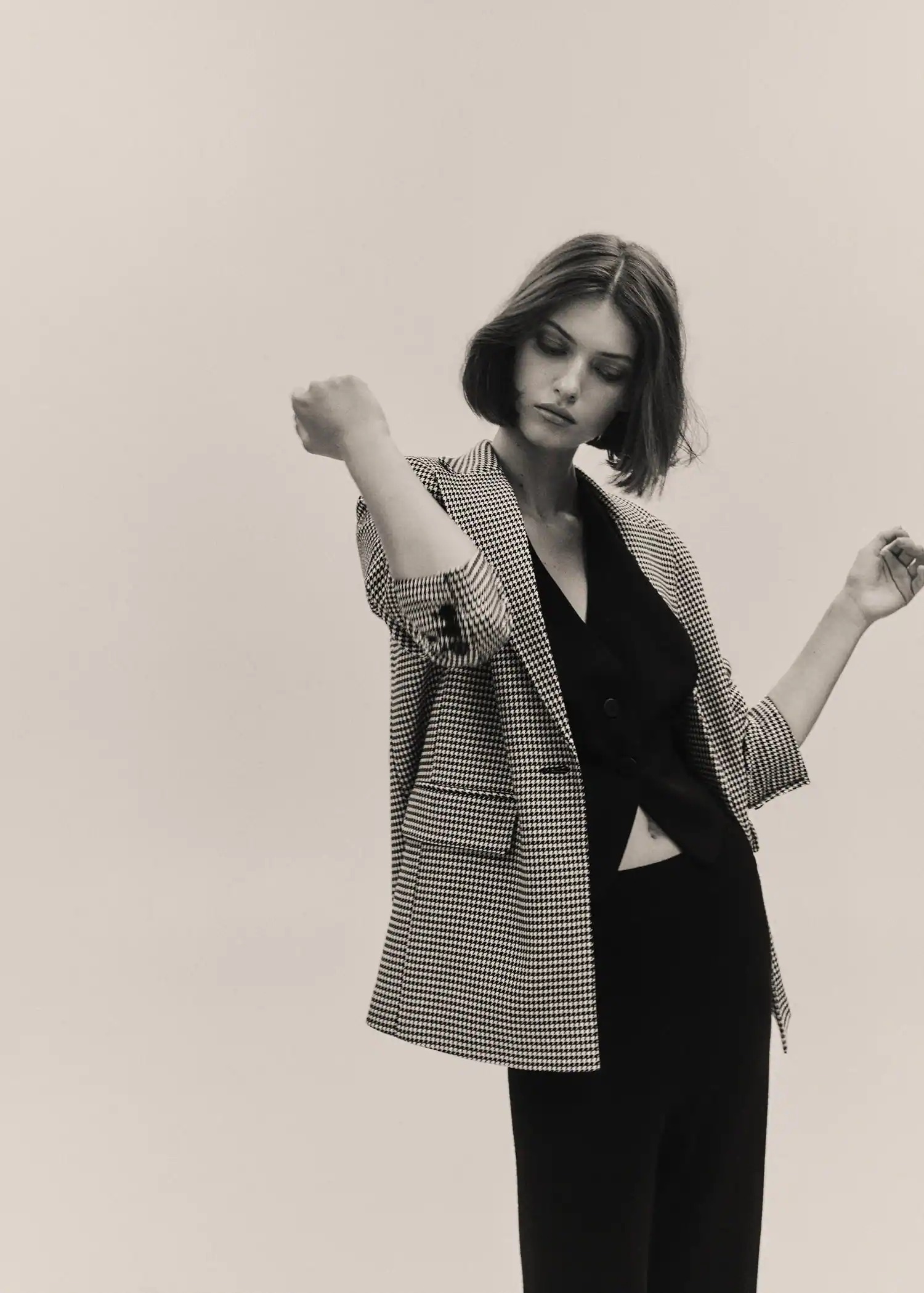 MANGO - THE BLACK & WHITE EDIT