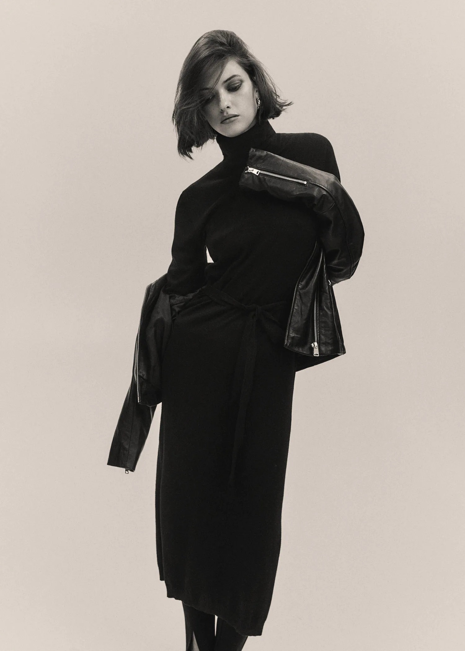 MANGO - THE BLACK & WHITE EDIT