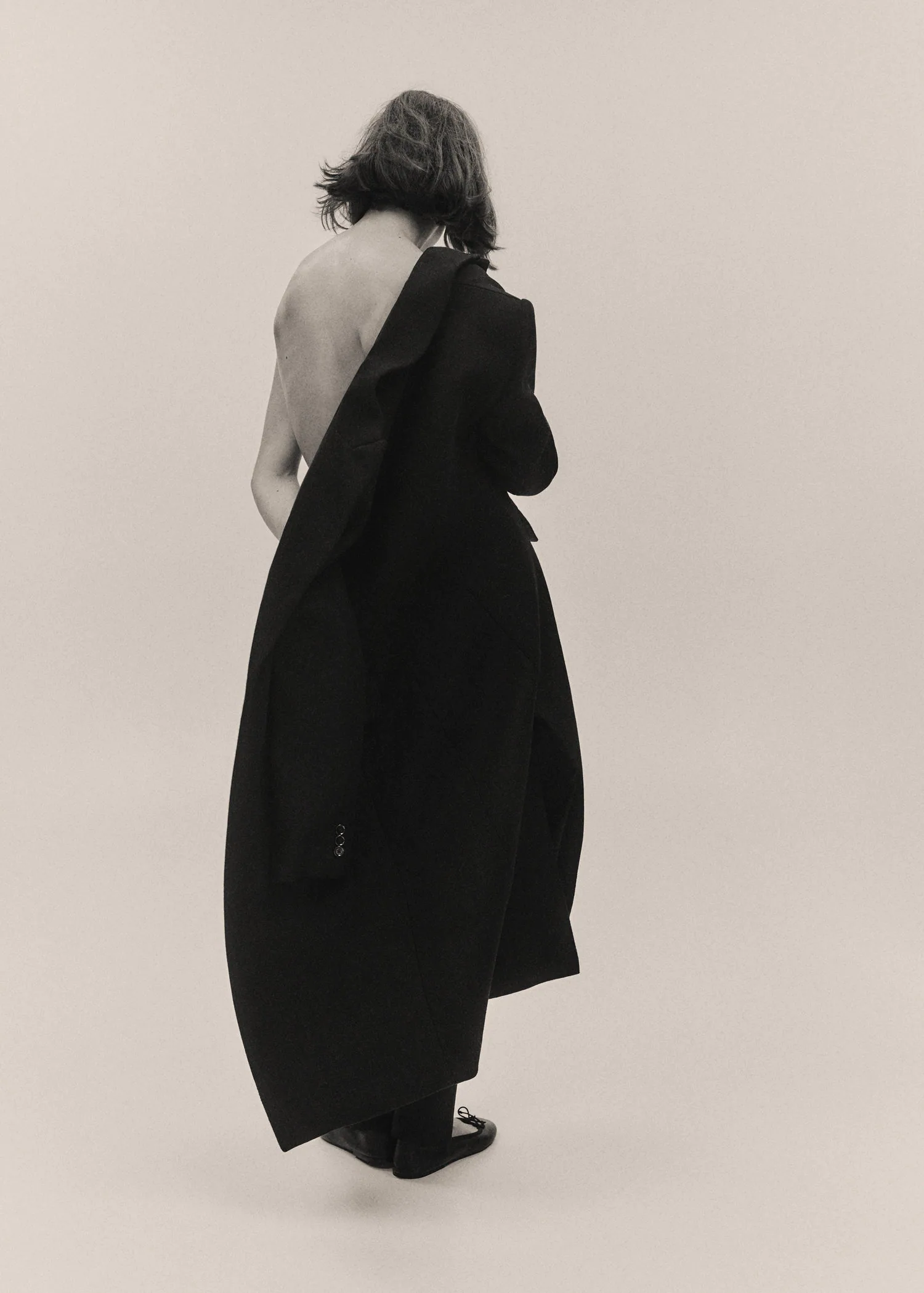 MANGO - THE BLACK & WHITE EDIT