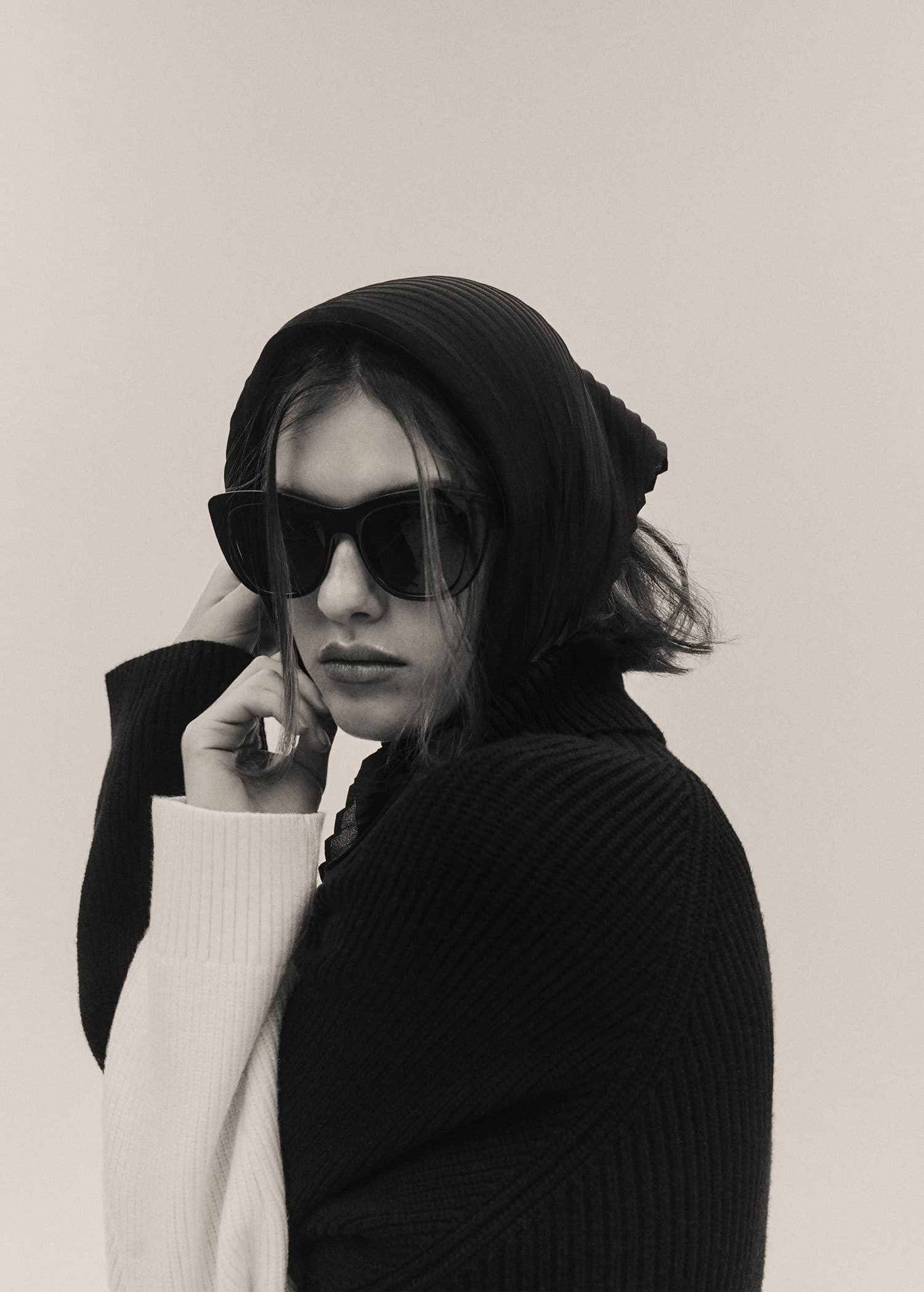 MANGO - THE BLACK & WHITE EDIT