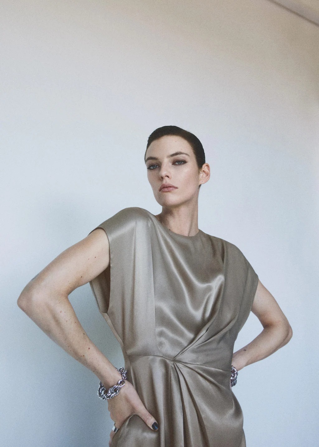 MANGO - SPECIAL GARMENTS FOR SPECIAL MOMENTS
