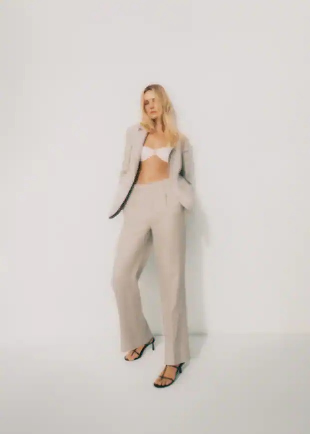 MANGO - ATTRACTING ATTENTION