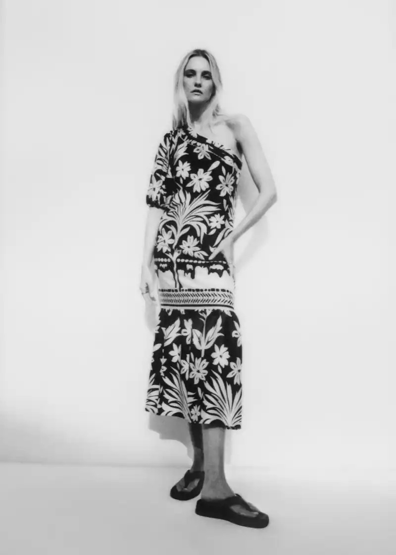 MANGO - ATTRACTING ATTENTION