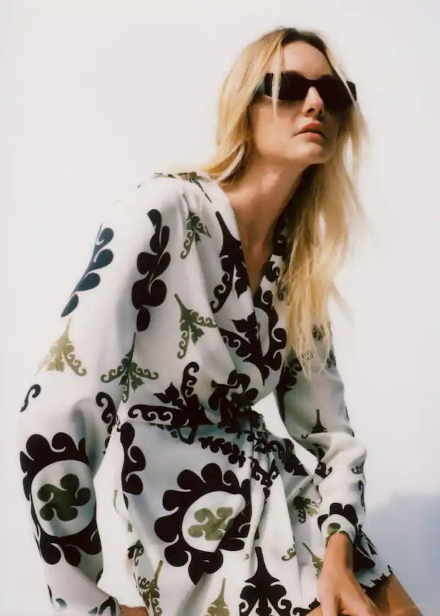 MANGO - ATTRACTING ATTENTION