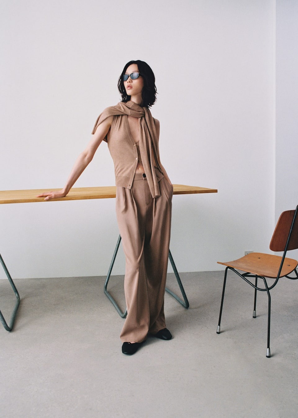 MANGO - TRANSITIONAL (RE)DRESSING