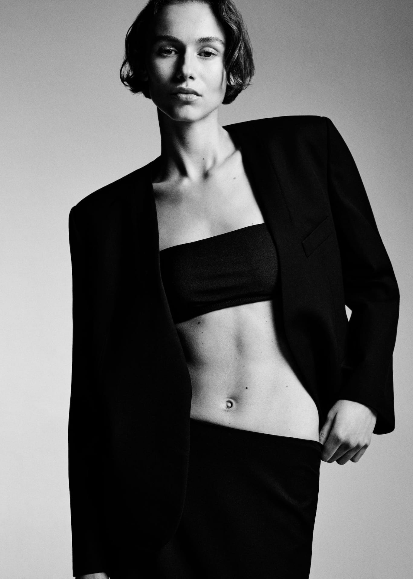 MANGO - BLACK IS BLACK