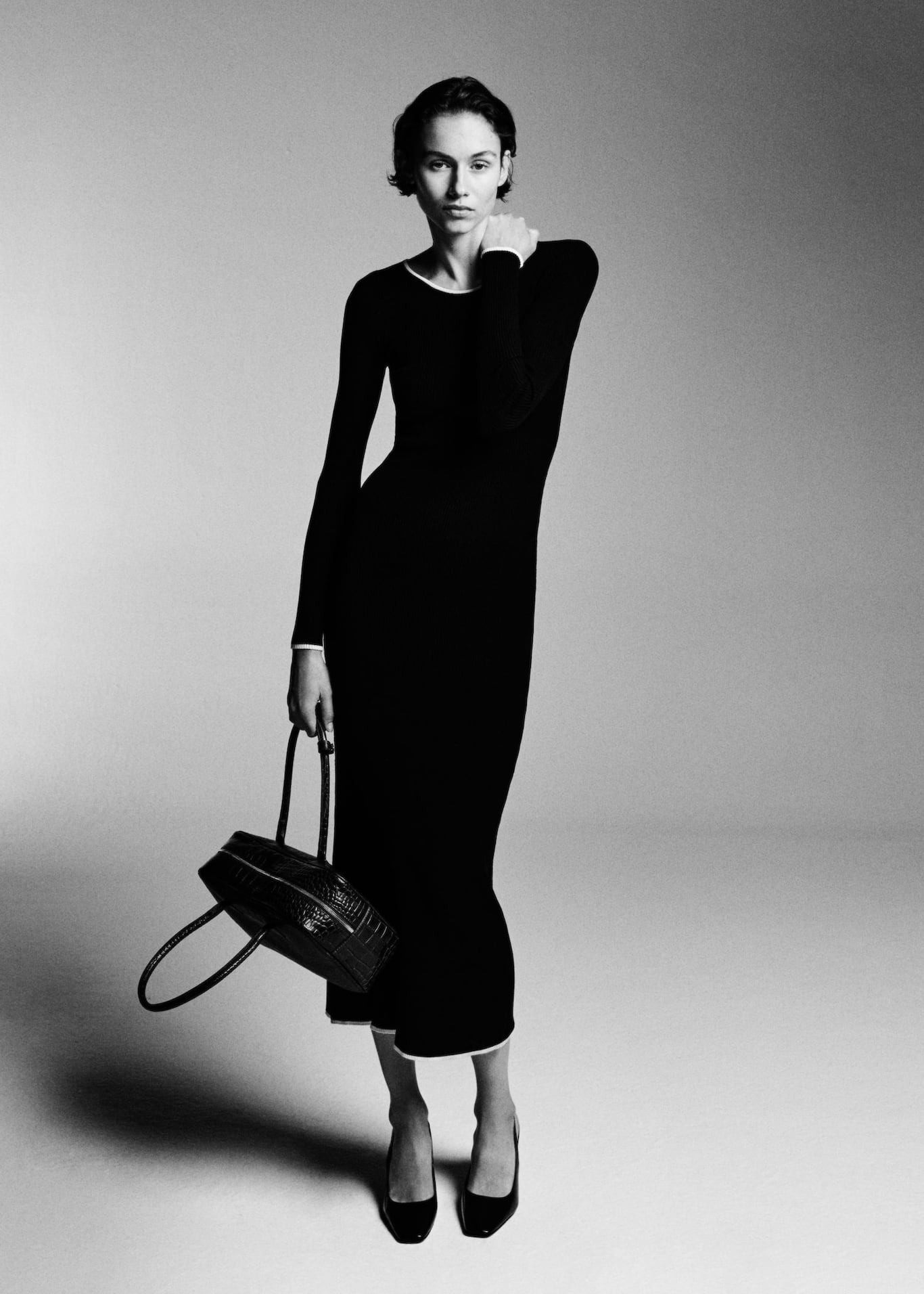 MANGO - BLACK IS BLACK