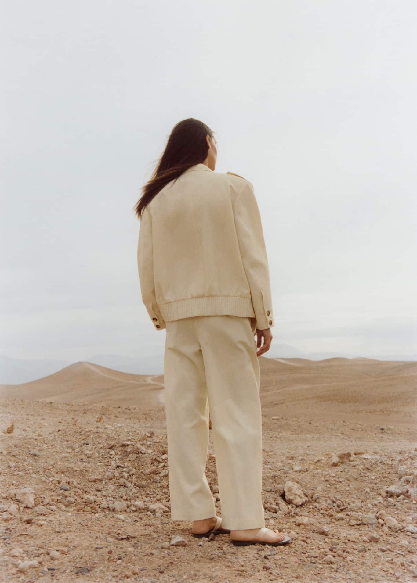 MANGO - SAND LAND
