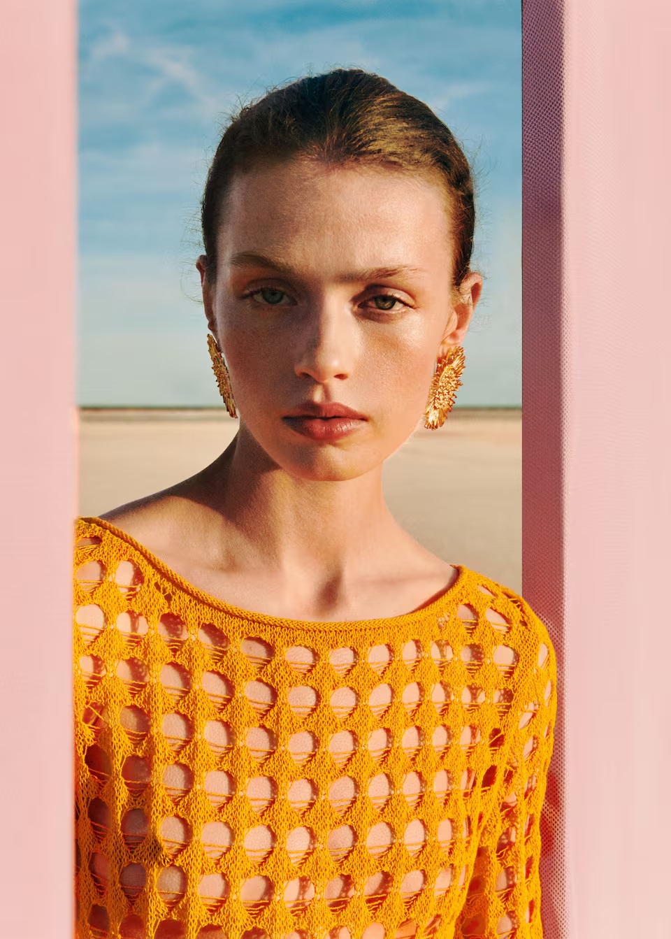 MANGO - THROUGH THE COLOUR LENS