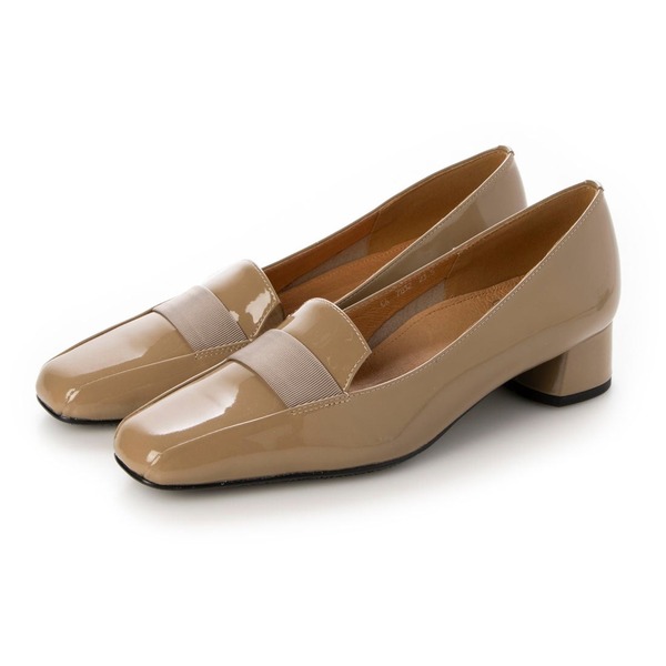 7832 ベージュエナメル