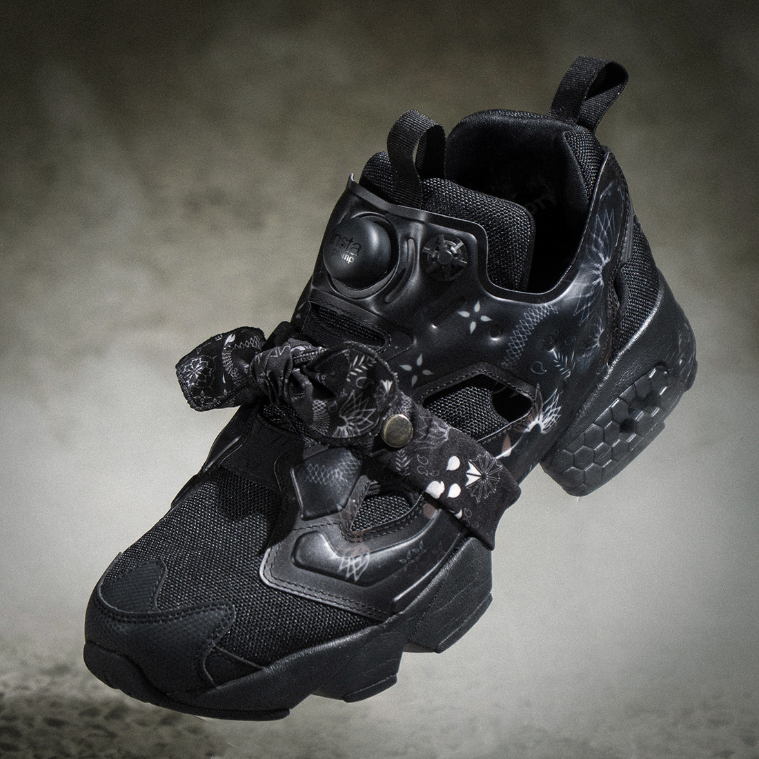 KREVA INSTAPUMP FURY 94 "FADED BANDANA"