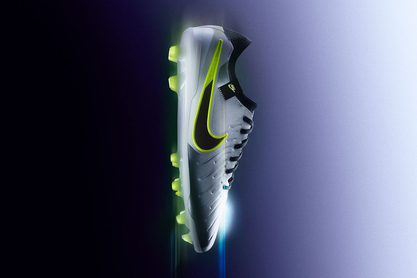 ナイキ マッドヴォルテージ・パック / Mad Voltage Pack