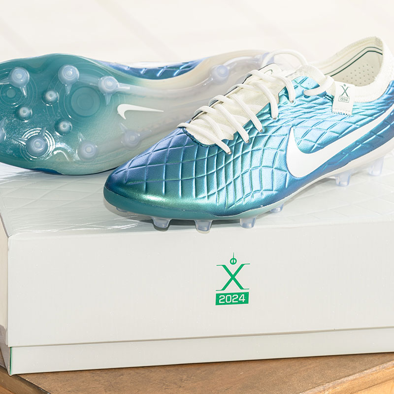 記念グッズ Nike Tiempo 30th Anniversary 27 30-Year Anniversary: Nike Tiempo 10 'Emerald' Boots Released