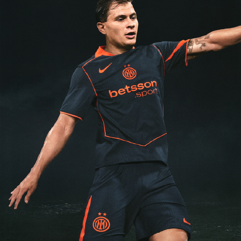 インテル ユニフォーム＆ウェア 特集 / INTER -サッカーショップ