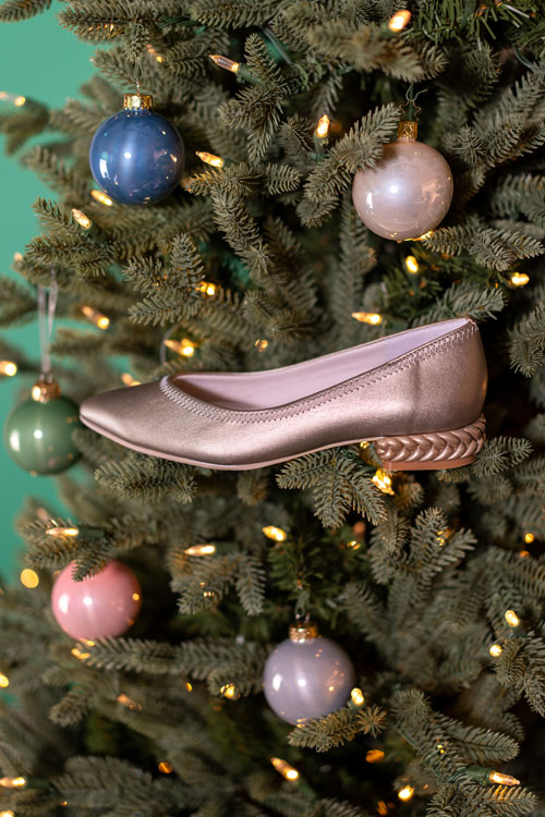 Bijou pointed Pumps