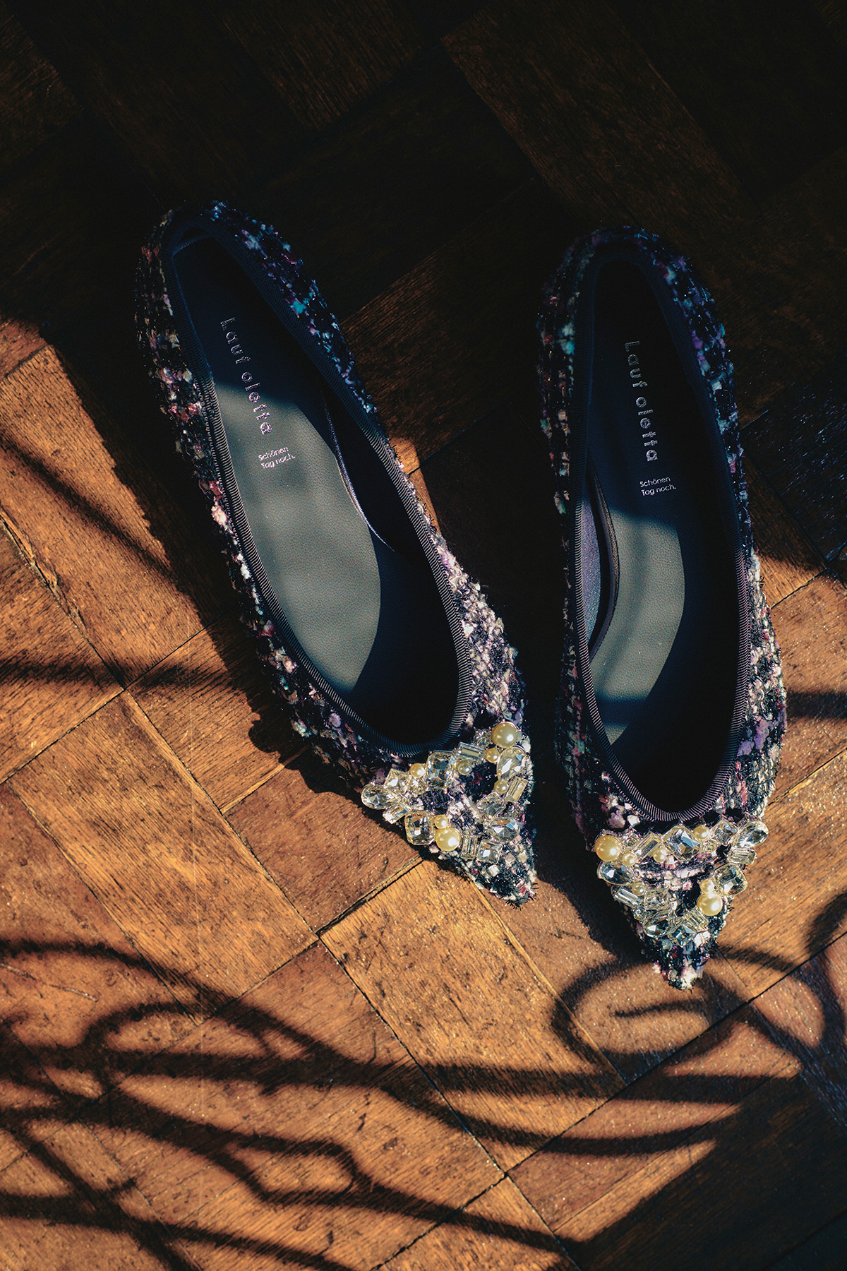 LH121 トライアングルビジューバレエ