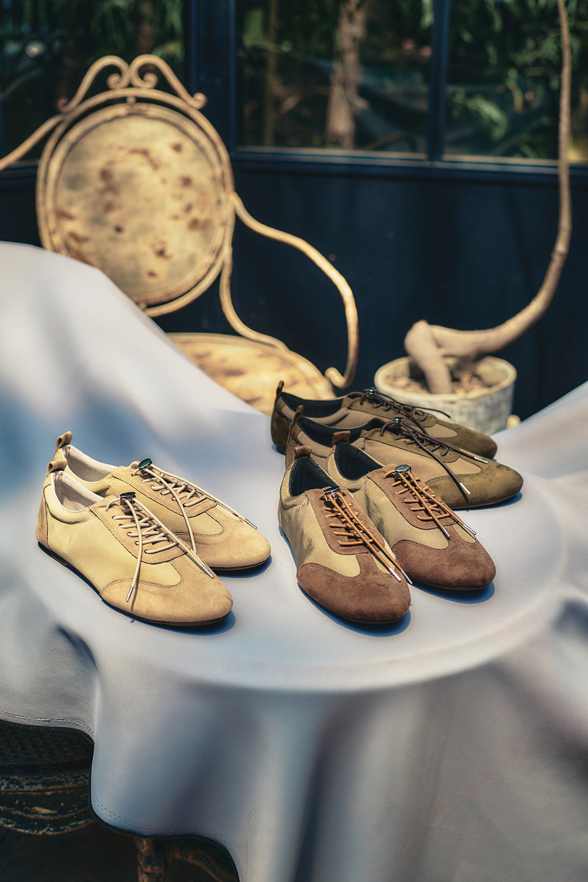 LH105A ソフトバレエスニーカー