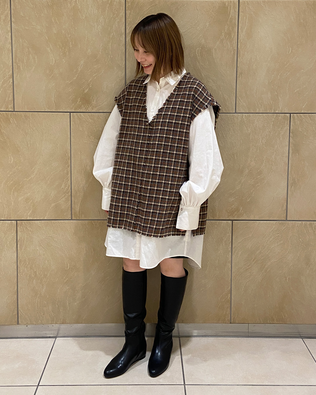 スタッフコーデ1 全身